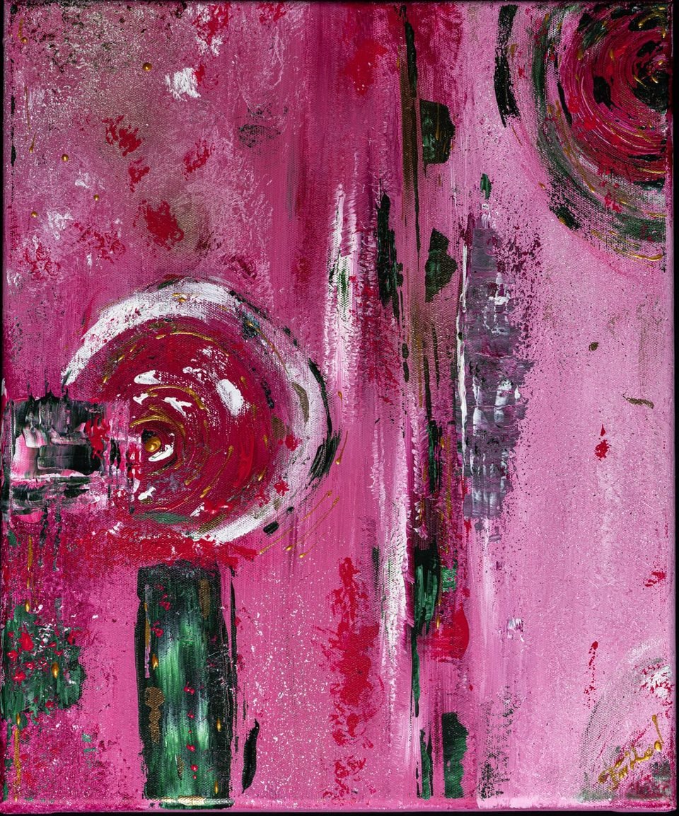 Fantasia — toile verticale rose vif, animée de cercles rouges, de coulées vertes et de touches argentées.